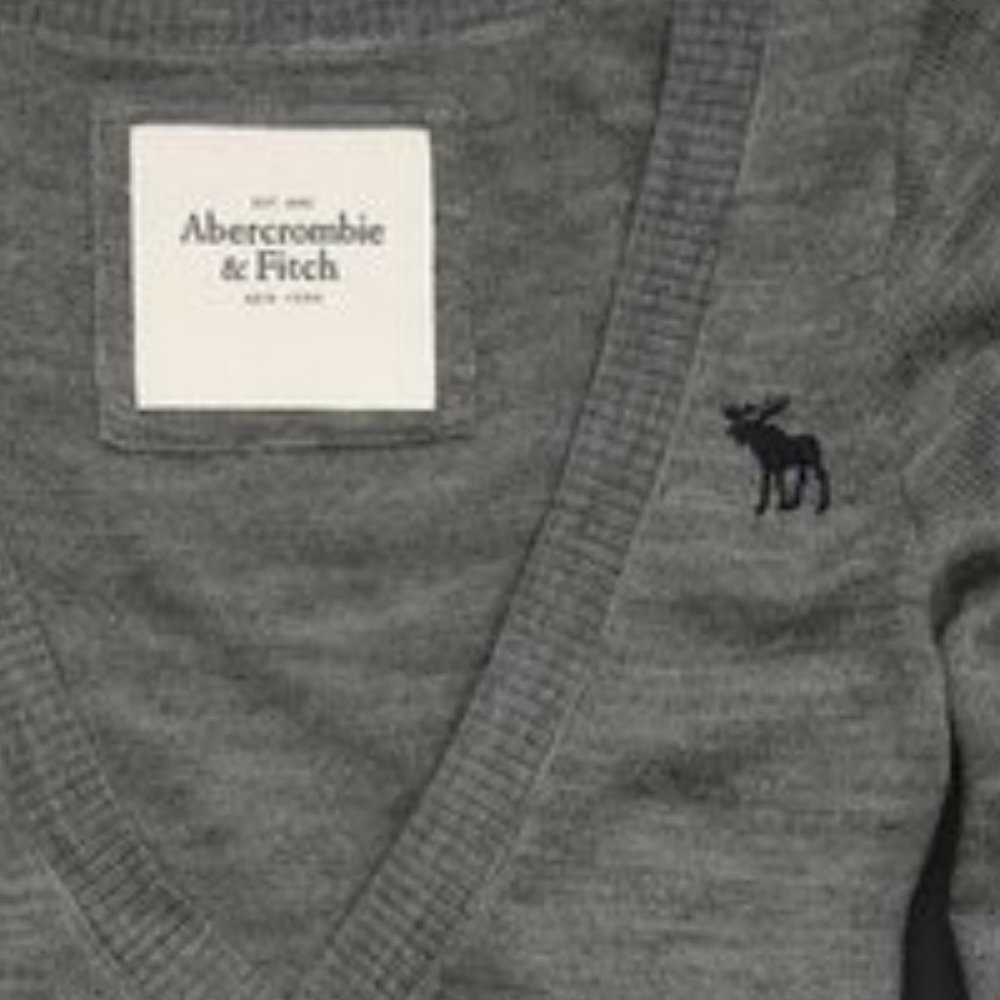 Abercrombie & Fitch Sweater - Picture 2 of 3